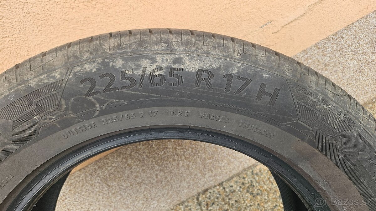 Barum 225/65R17 - 3