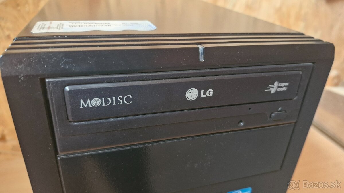 PREDÁM STOLNY PC WIN10 64BIT - 3