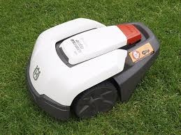 Robotická kosačka Husqvarna automower 305 - 3