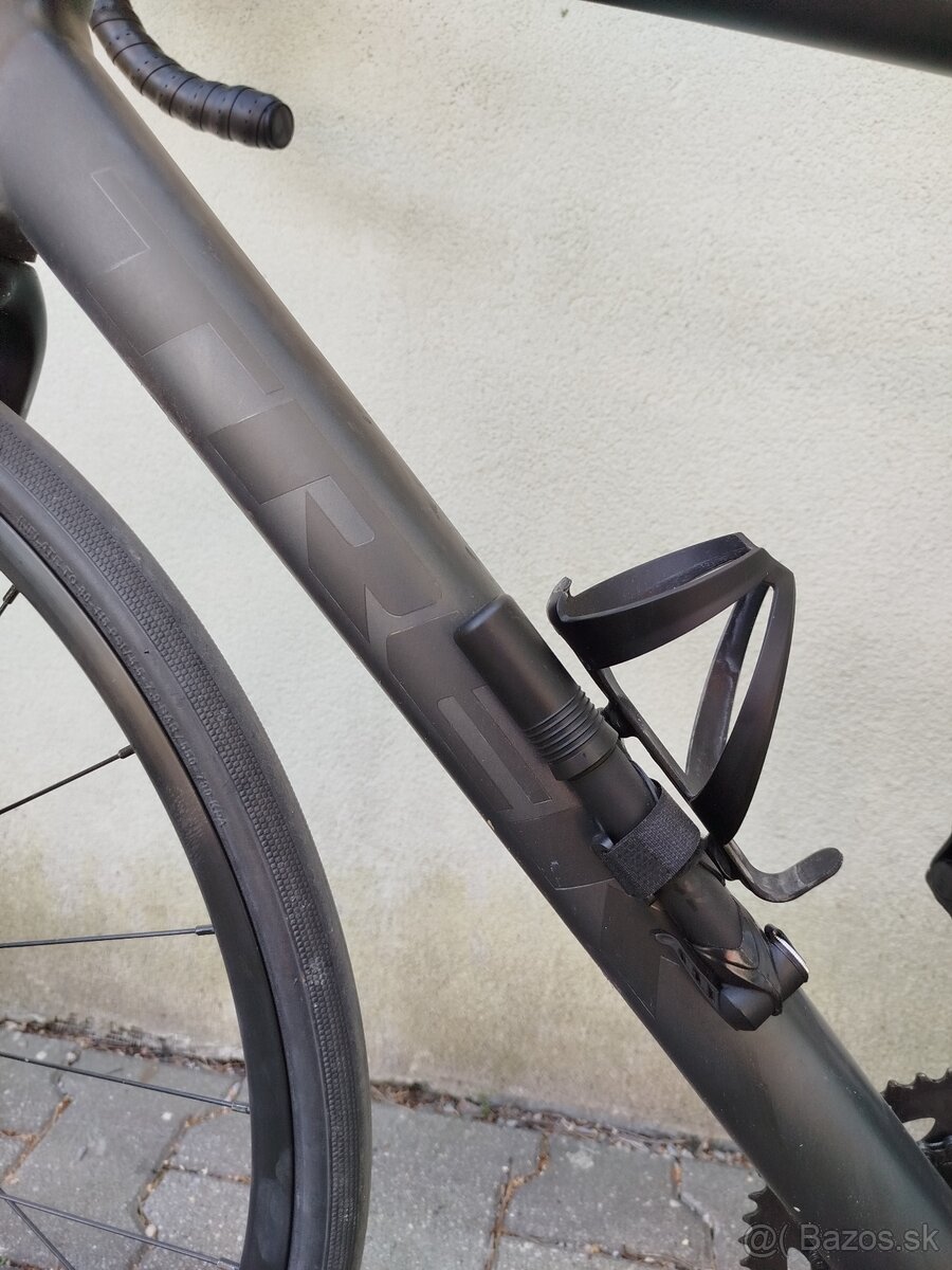 Predám cestný bicykel TREK - 3
