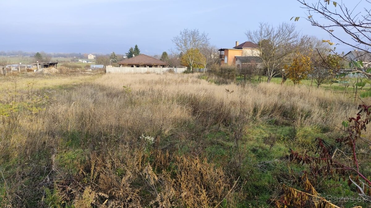 Reality Štúrovo, Stavebný pozemok 1000m2 - 3