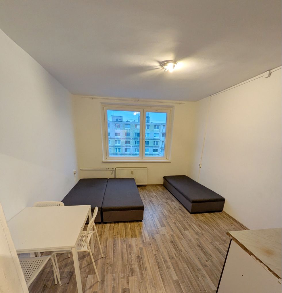 Menší bytík na prenájom, čiastočne zariadený..ihneď volný - 3