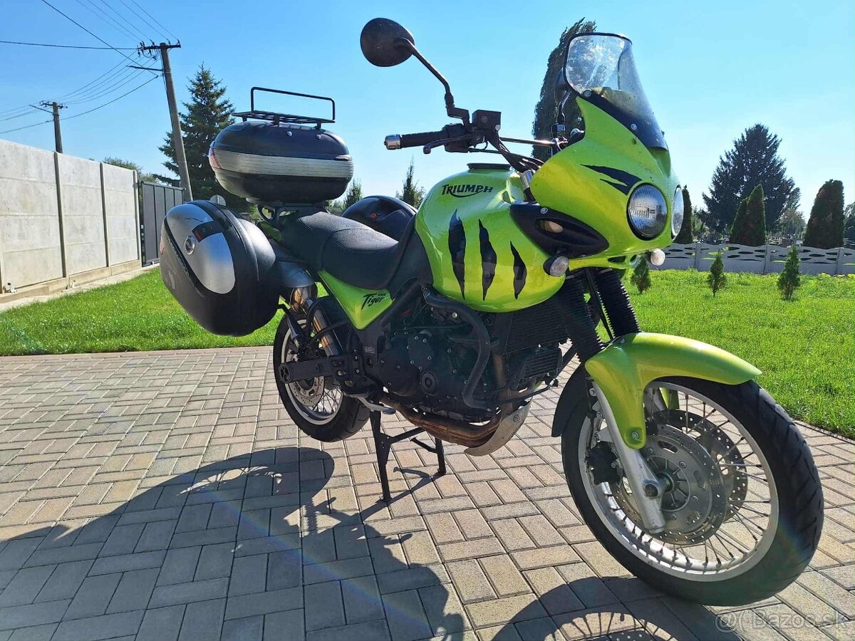 Triumph Tiger 955i - 3