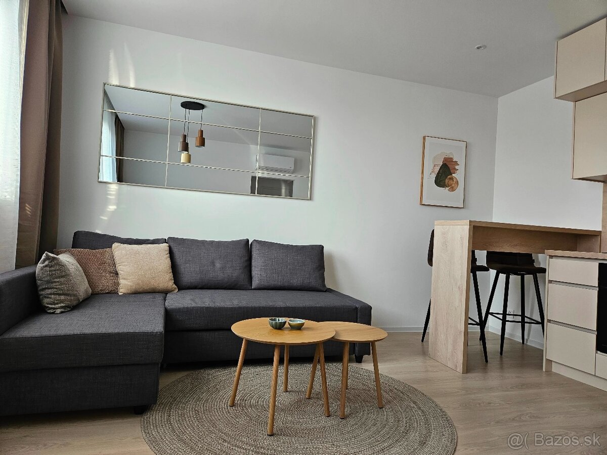 Realitný kancelária REALADR s.r.o. - 3