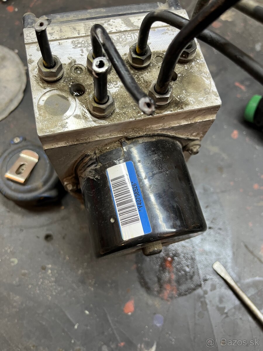 ABS servo pumpa passat b6 - 3