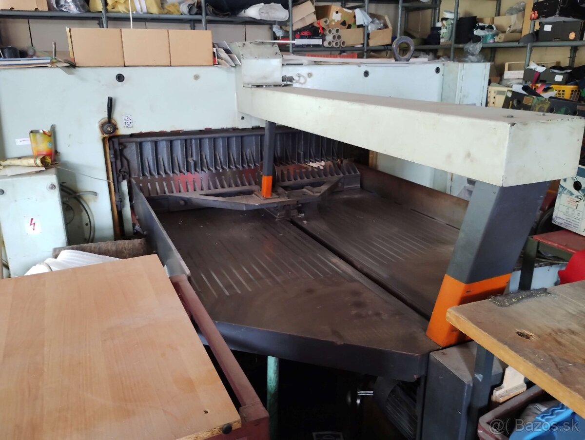 Predáme sekací stroj MAXIMA - 3