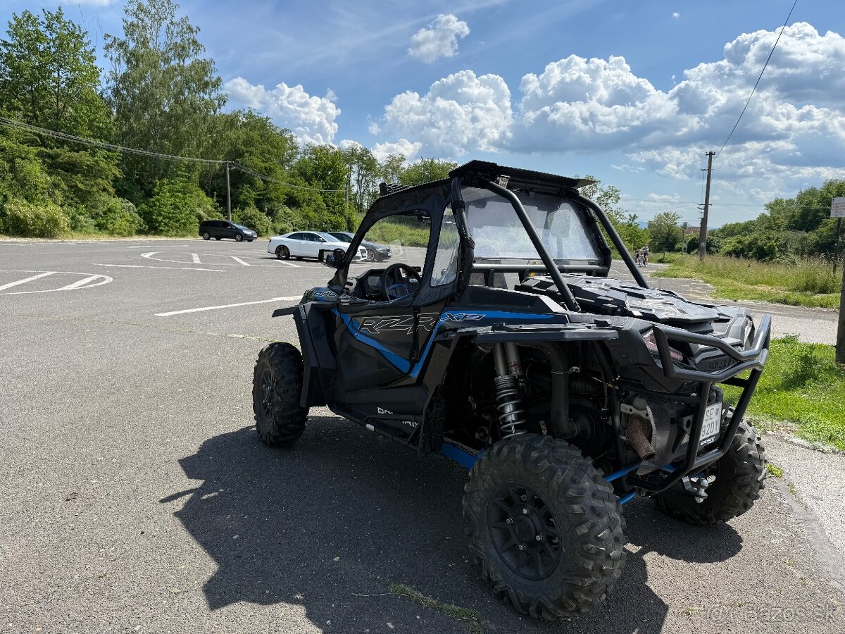 Polaris RZR XP1000