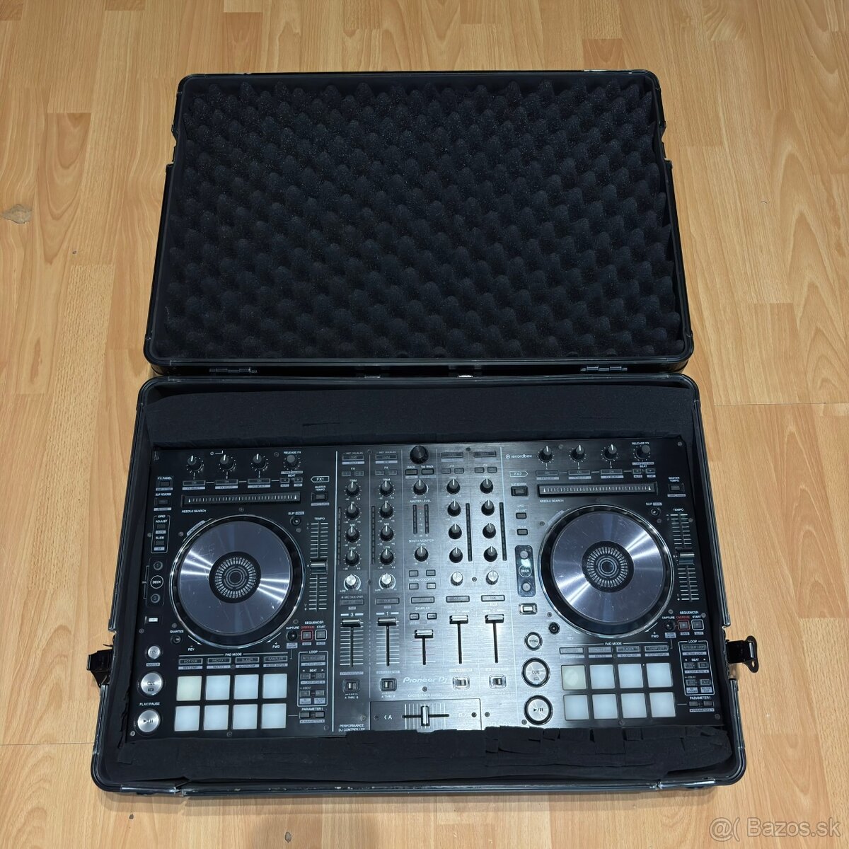 Pioneer DDJ-RX 4 Kanálový Kontroler - 3
