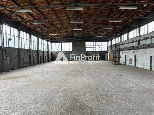 Skladovacia hala s priamym vstupom na prenájom - 533 m2, Kuk - 3