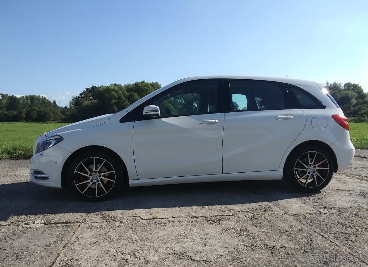 Mercedes B 180 CDI, Automat, Bixenóny, Klíma, Koža, Alu sada - 3