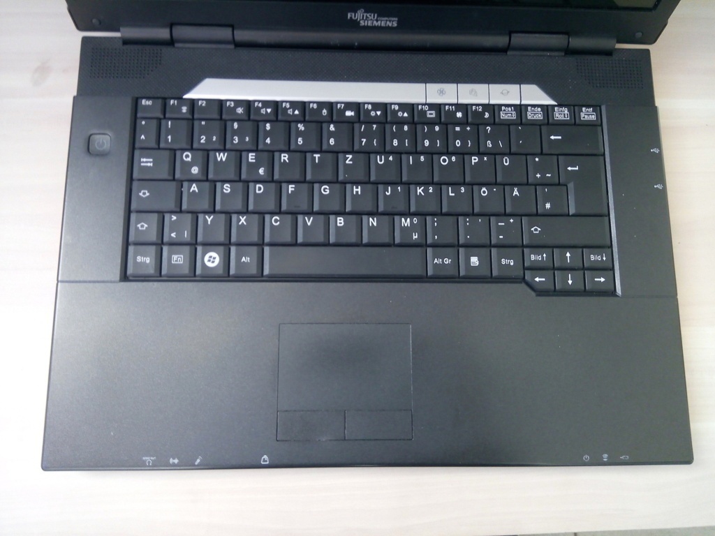 predám notebook FUJITSU SIEMENS AMILO PI3525. - 3