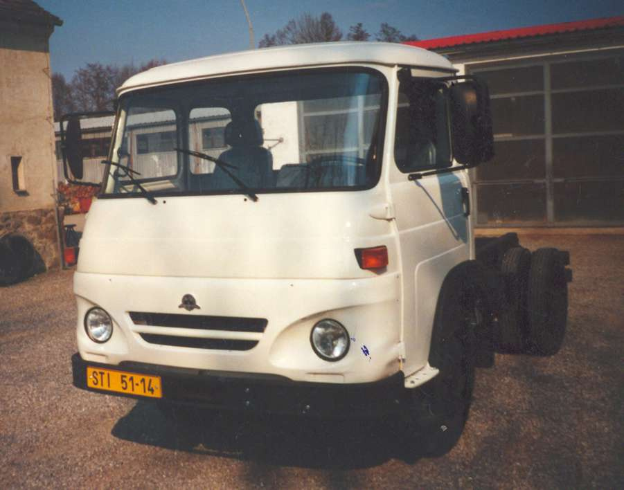 AVIA - repasovaný podvozek pro : - 3