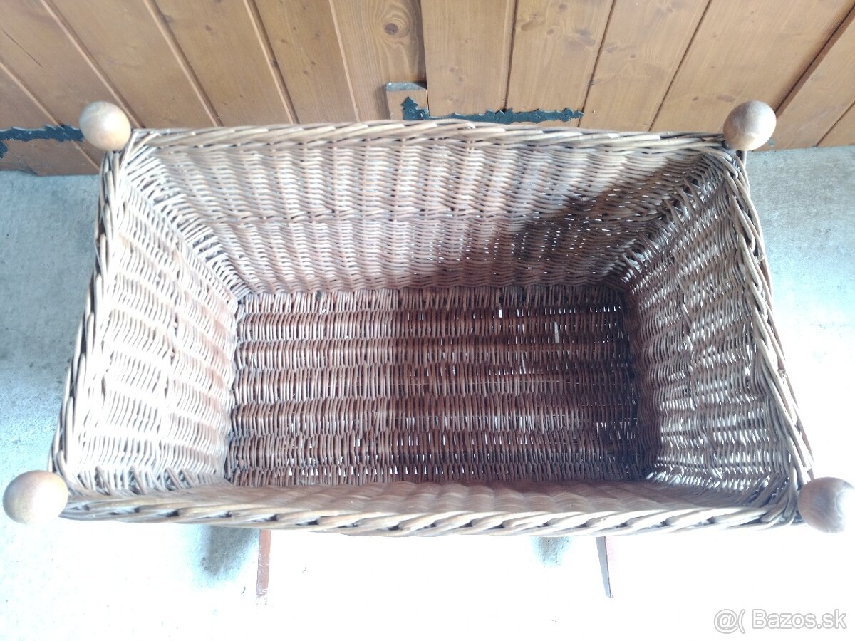 KOLÍSKA DETSKÁ - Z masívu a prútia. - 3