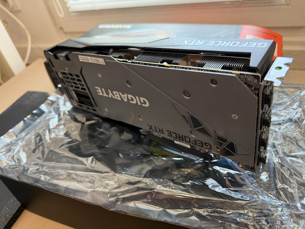 GIGABYTE RTX 3070 GAMING OC 8G - 3