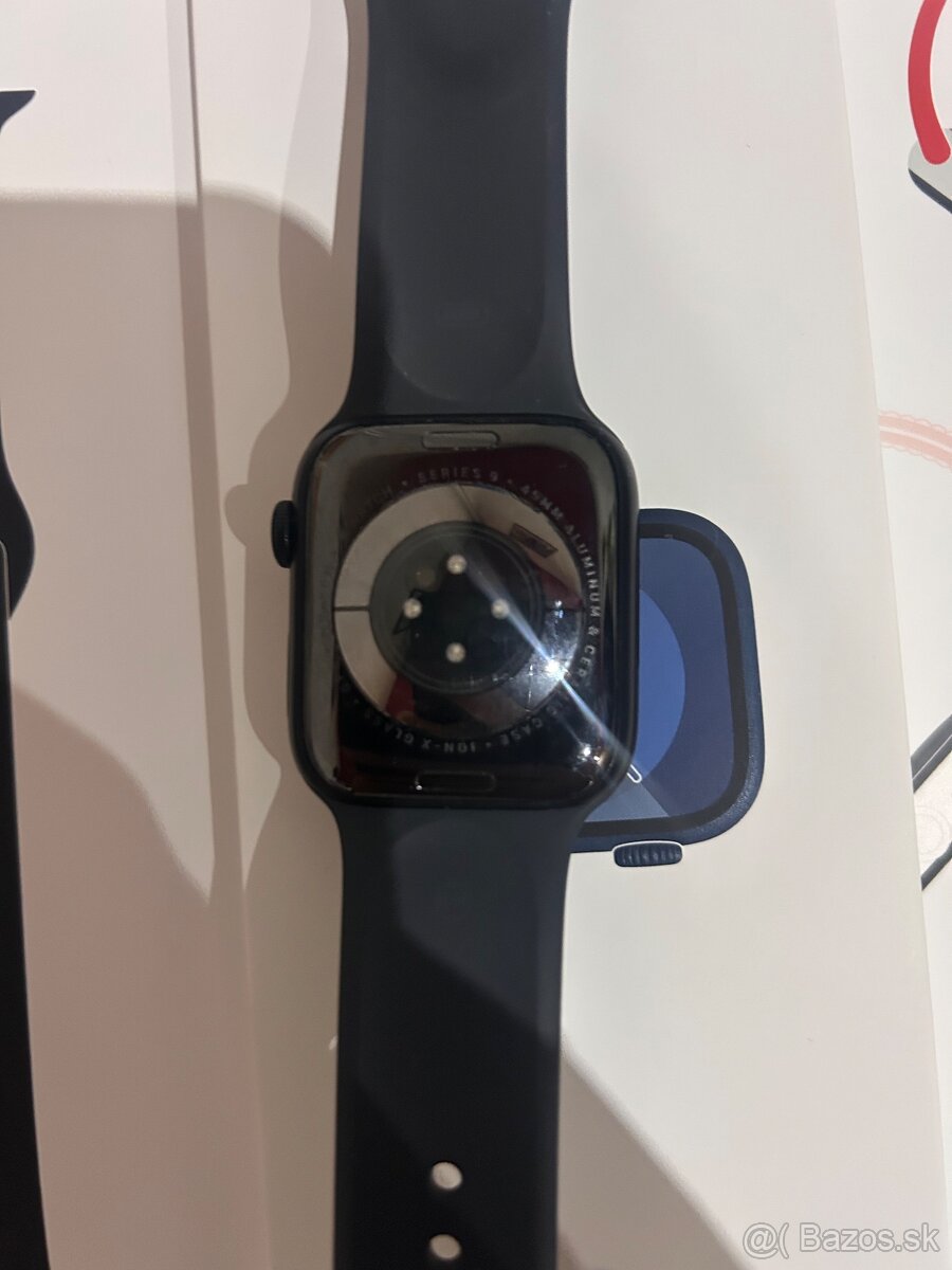 Predám Apple Watch Series 9-45mm - 3
