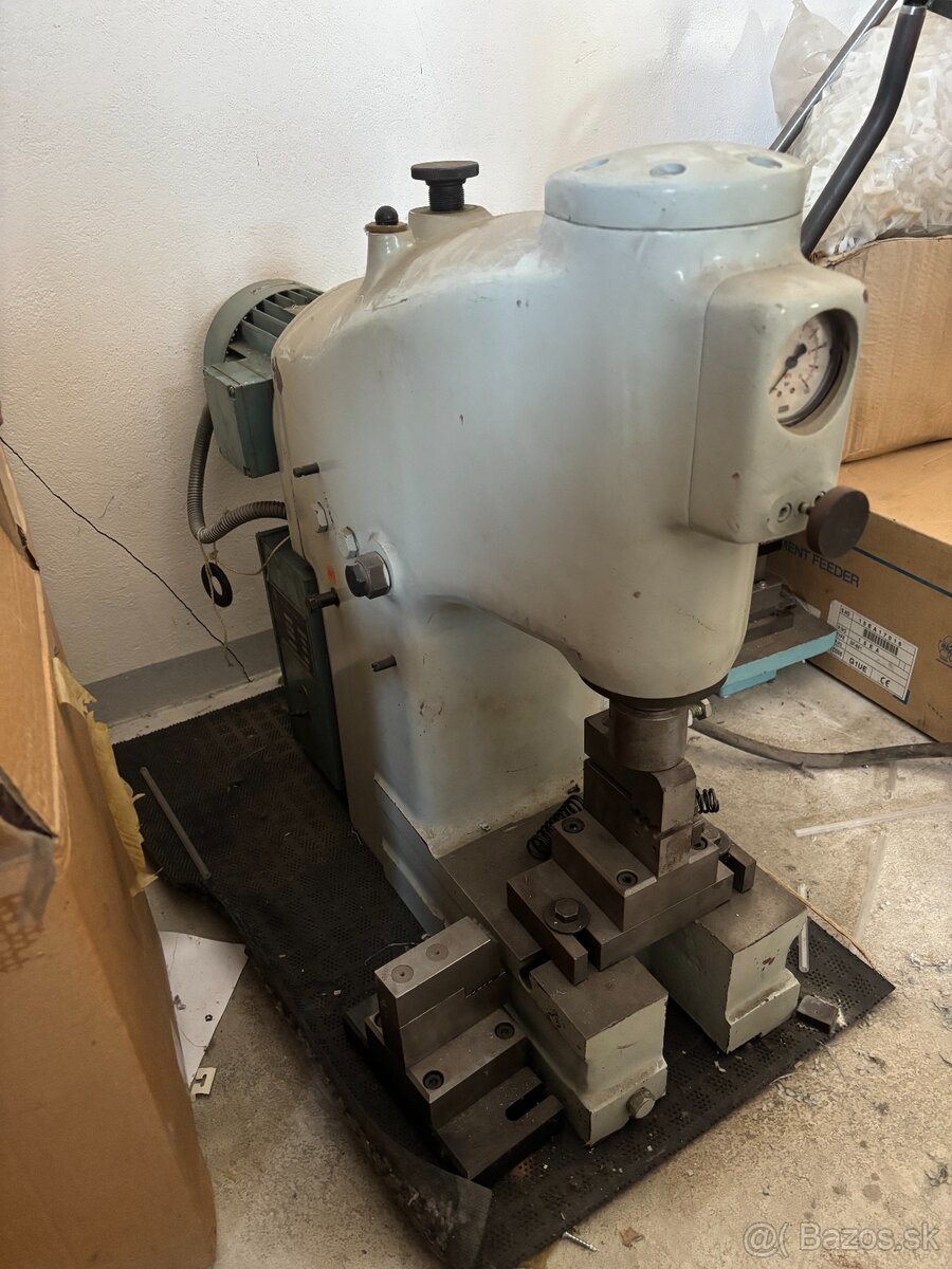 Hydraulický lis CDC 2-7 - 3