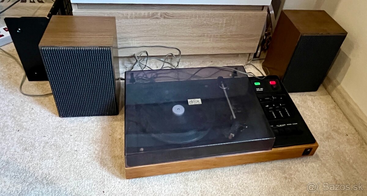 Gramofon tesla nzc 150 - 3