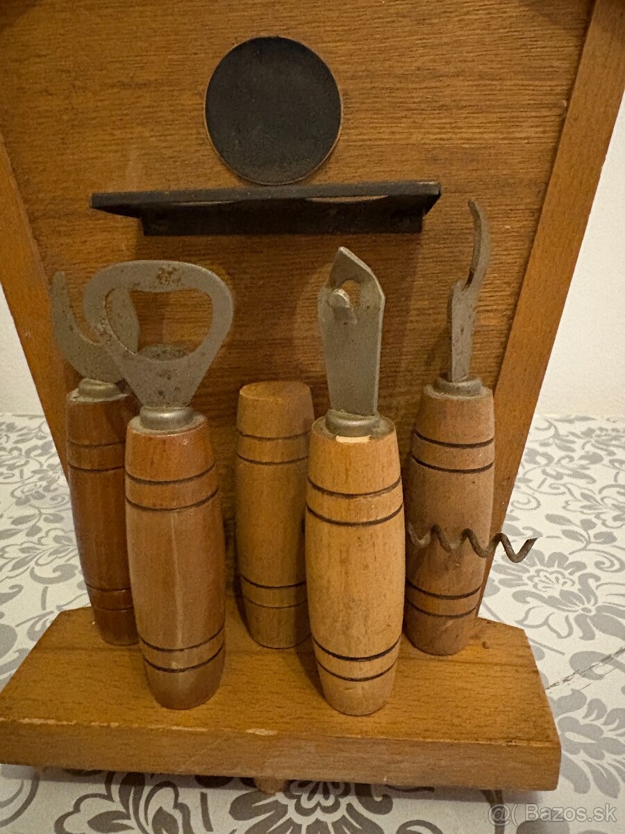 drevená dekorácia do kuchyne - otvárače - 3