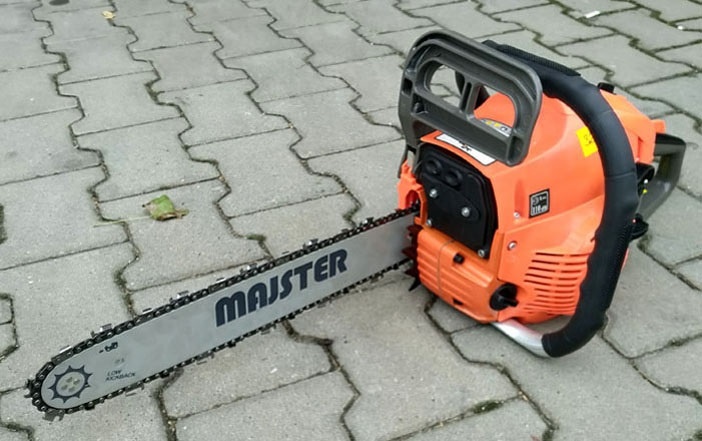 Motorová píla 5,7HP - 3