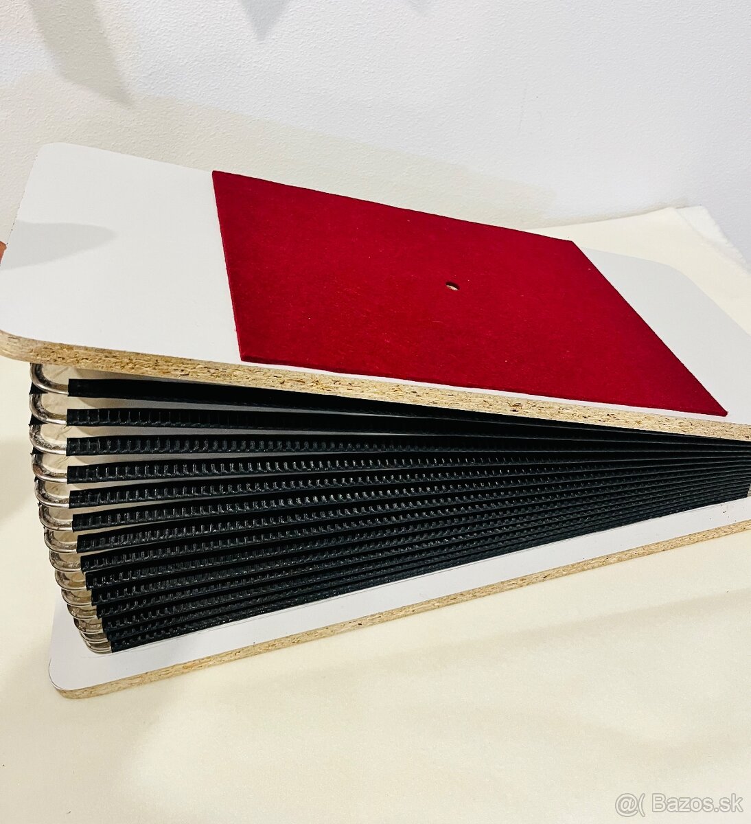 Predám ladiaci stolík/ BOX na ladenie akordeónov a heligonie - 3