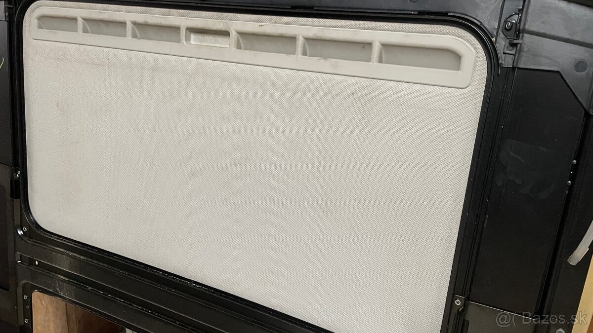 Audi A3 typ 8P strešné okno - 3