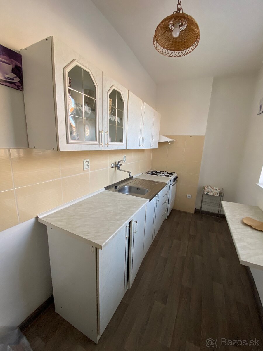 RK EXPRES- na prenájom 2 izbový byt v Handlovej. - 3