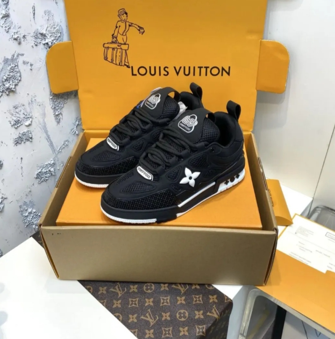 Louis Vuitton - 3