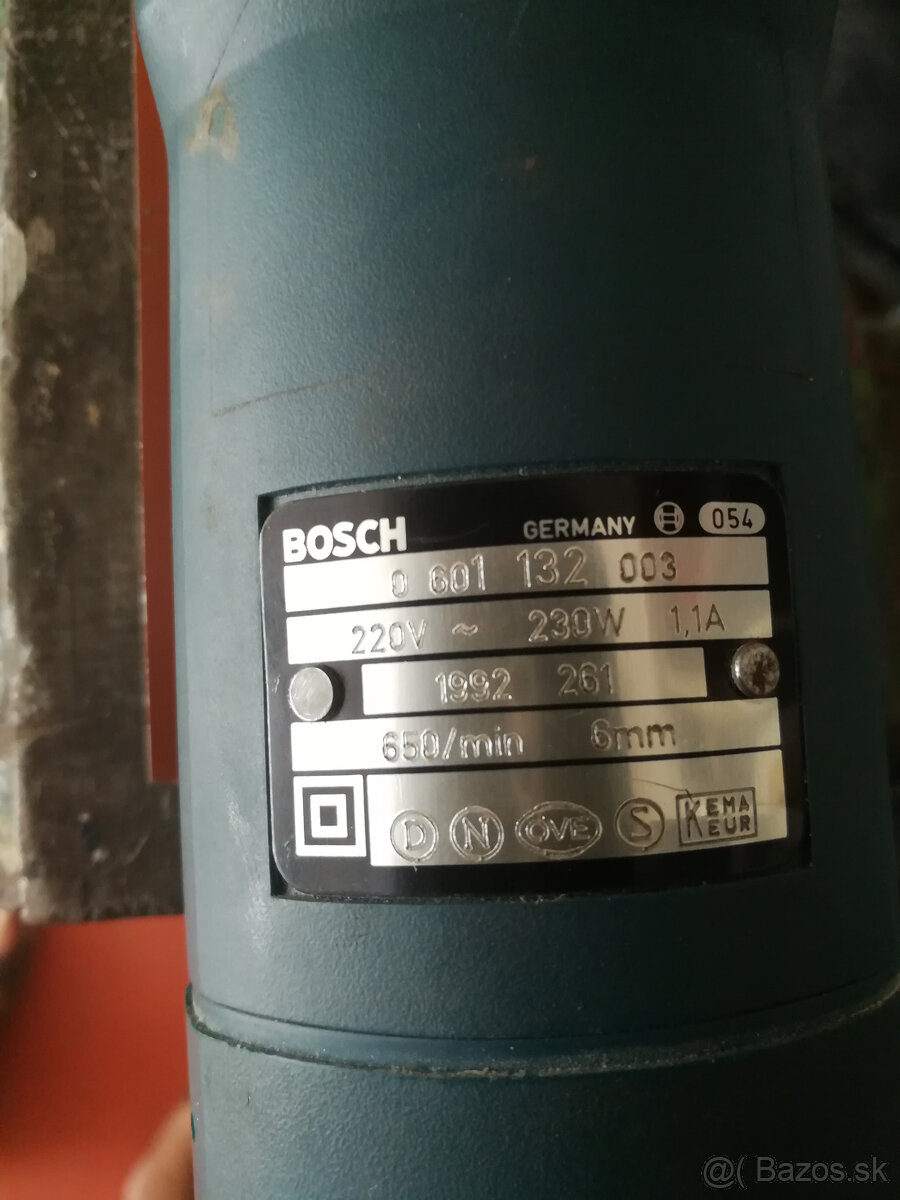 Uhlová vrtačka - 3