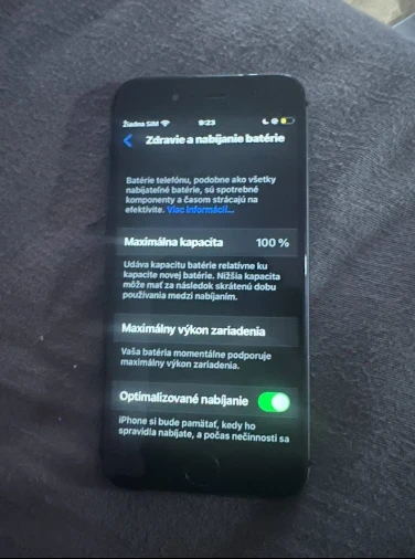 iPhone 8 - TOP STAV - 3