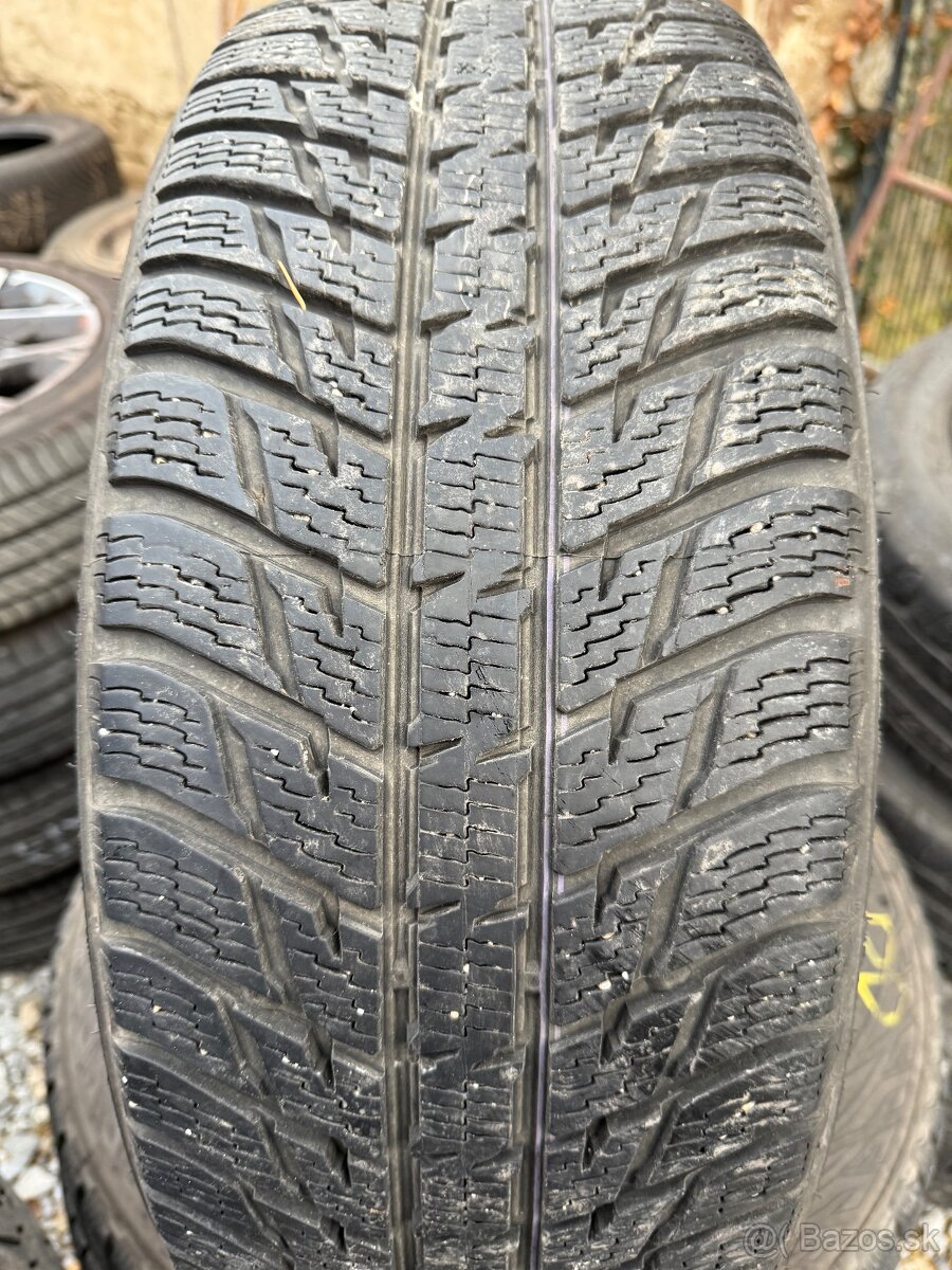 Pneu 225/60R17 - 3