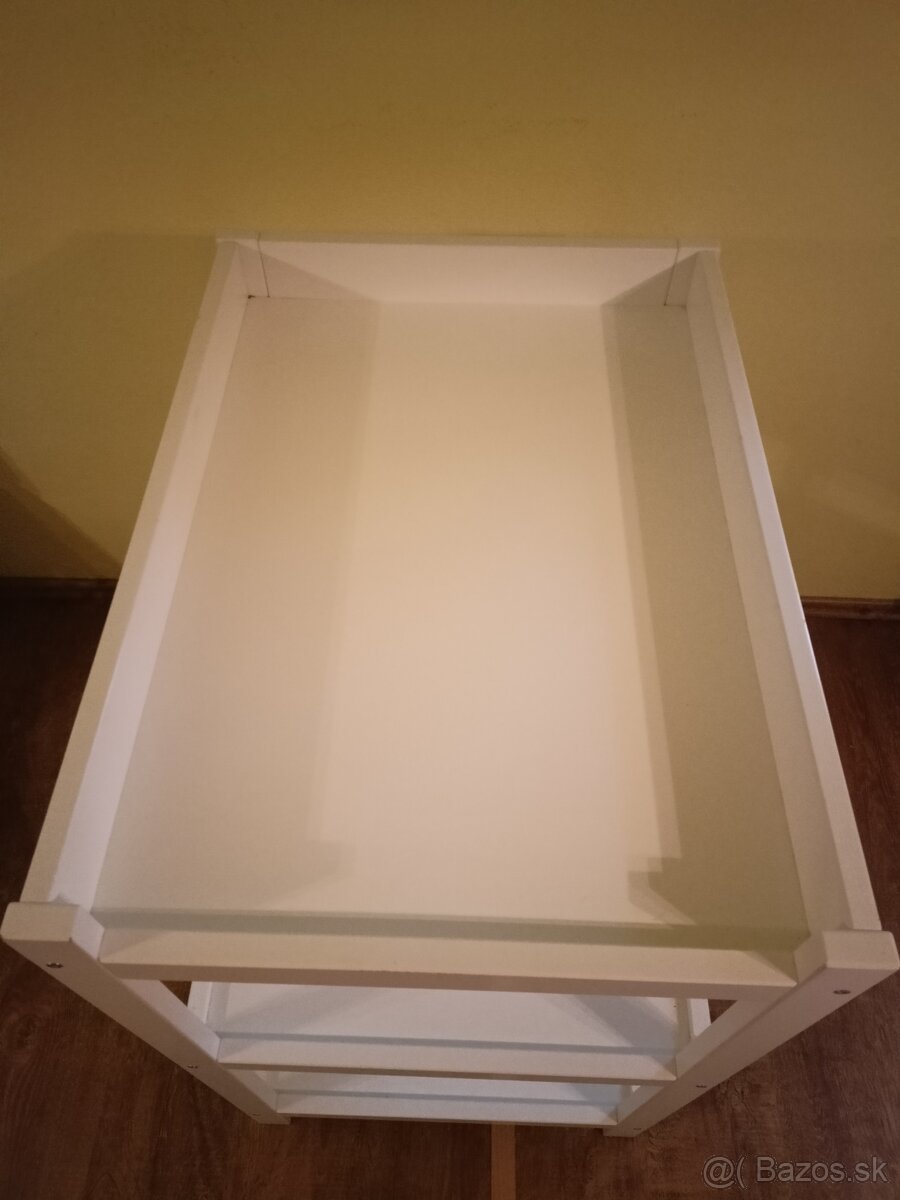 Prebaľovací pult - 3