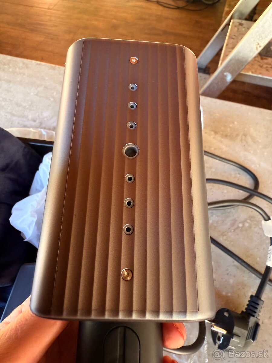 Ručný naparovač odevov - 3