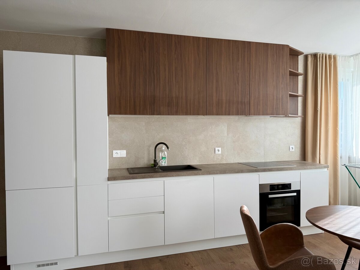 2-izbový byt na prenájom s parkovacím miestom v garáži - 3