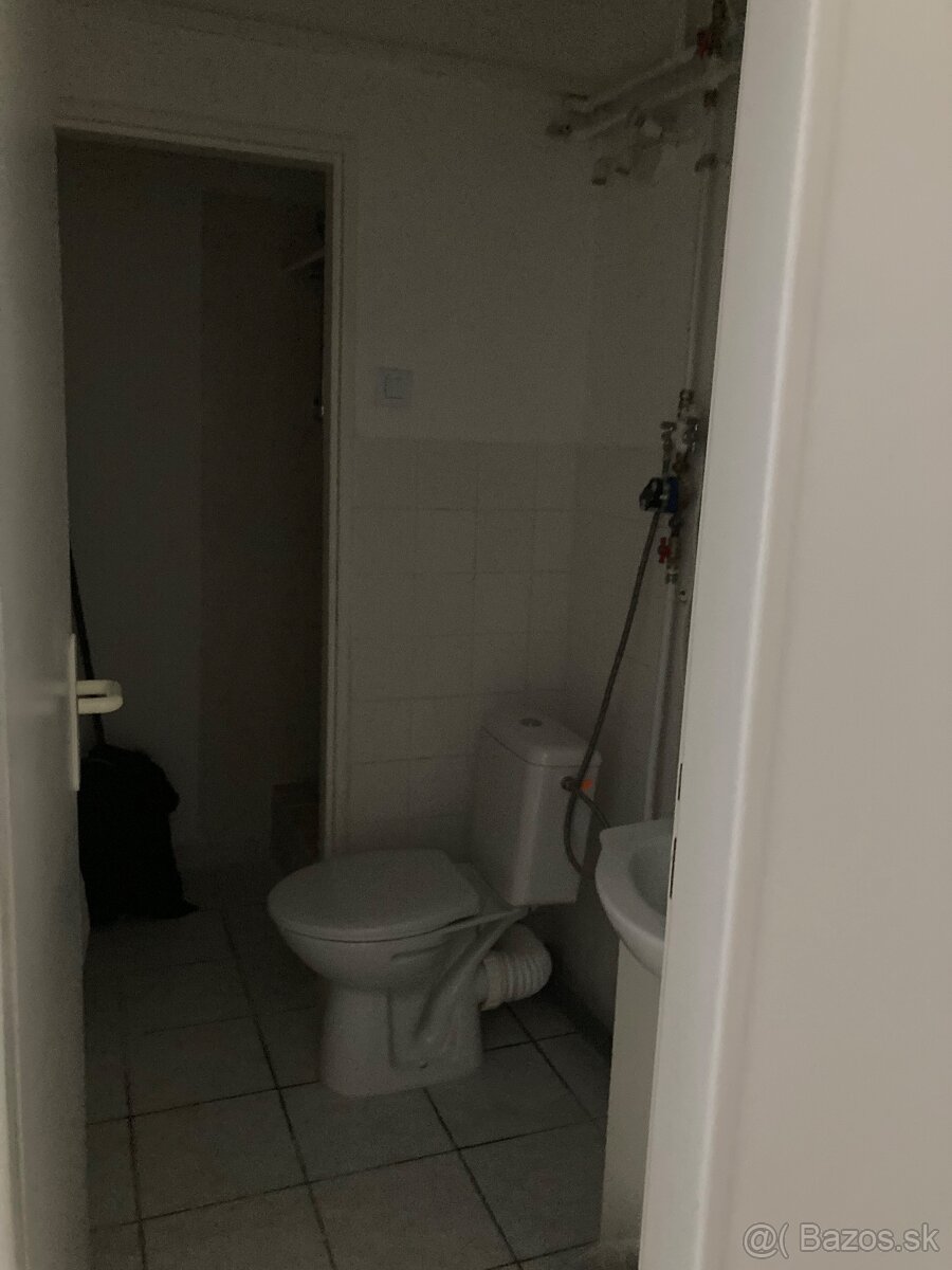 Predám Garzonku - 3