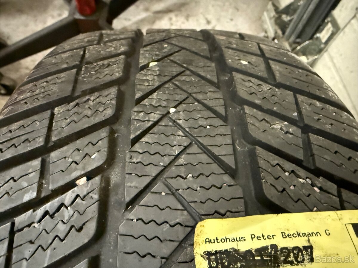 205/55 R17 zimné pneu Vredestein 6mm - 2ks - 3