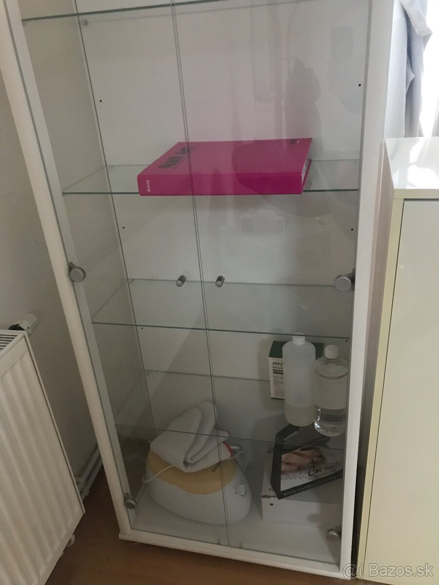 Vitrína presklená - 3