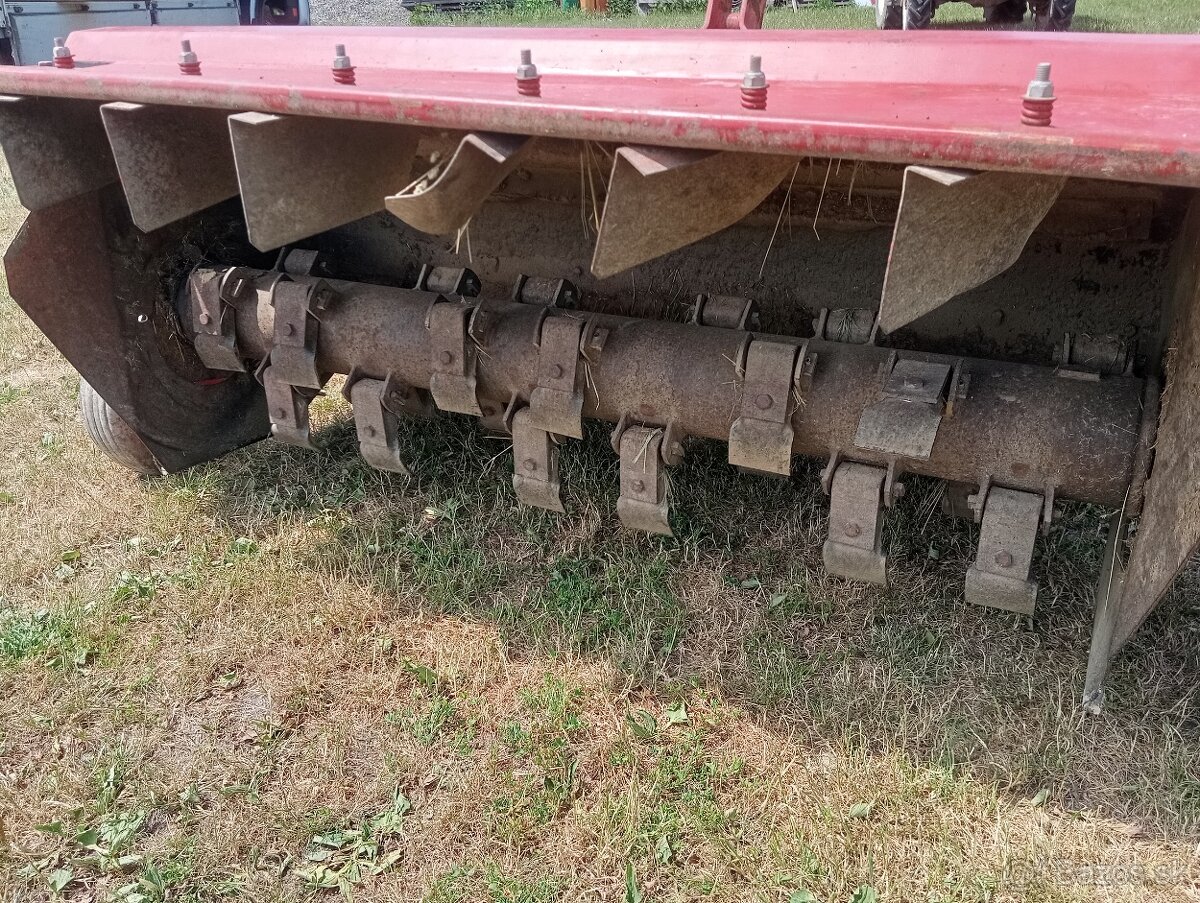 Mulcovac a drtič slámy JF - 3