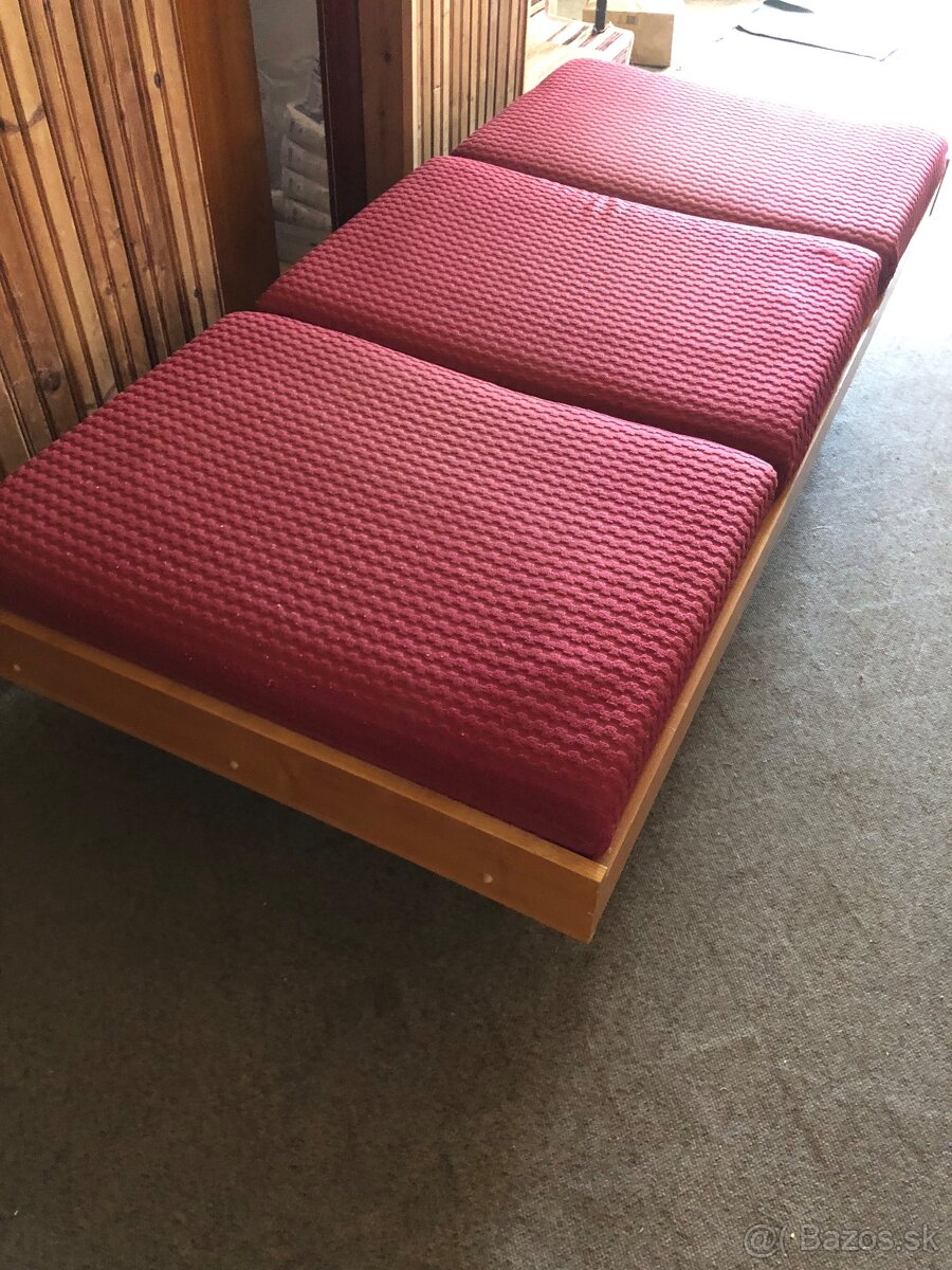 Predám st.mód. postel zo suflikom - 3