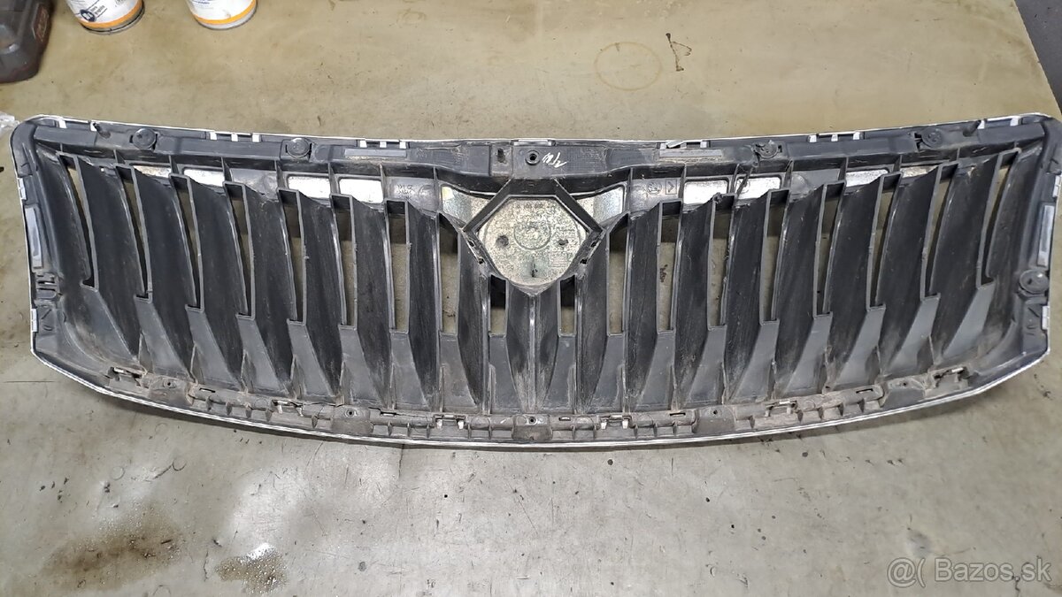 Octavia 2 facelift predná maska - 3