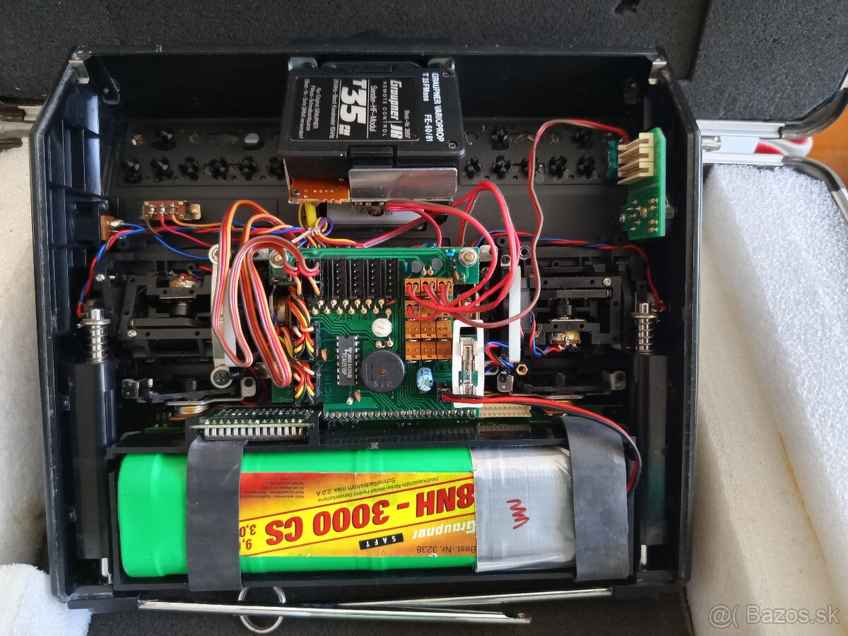 RC vysielač Graupner - 3