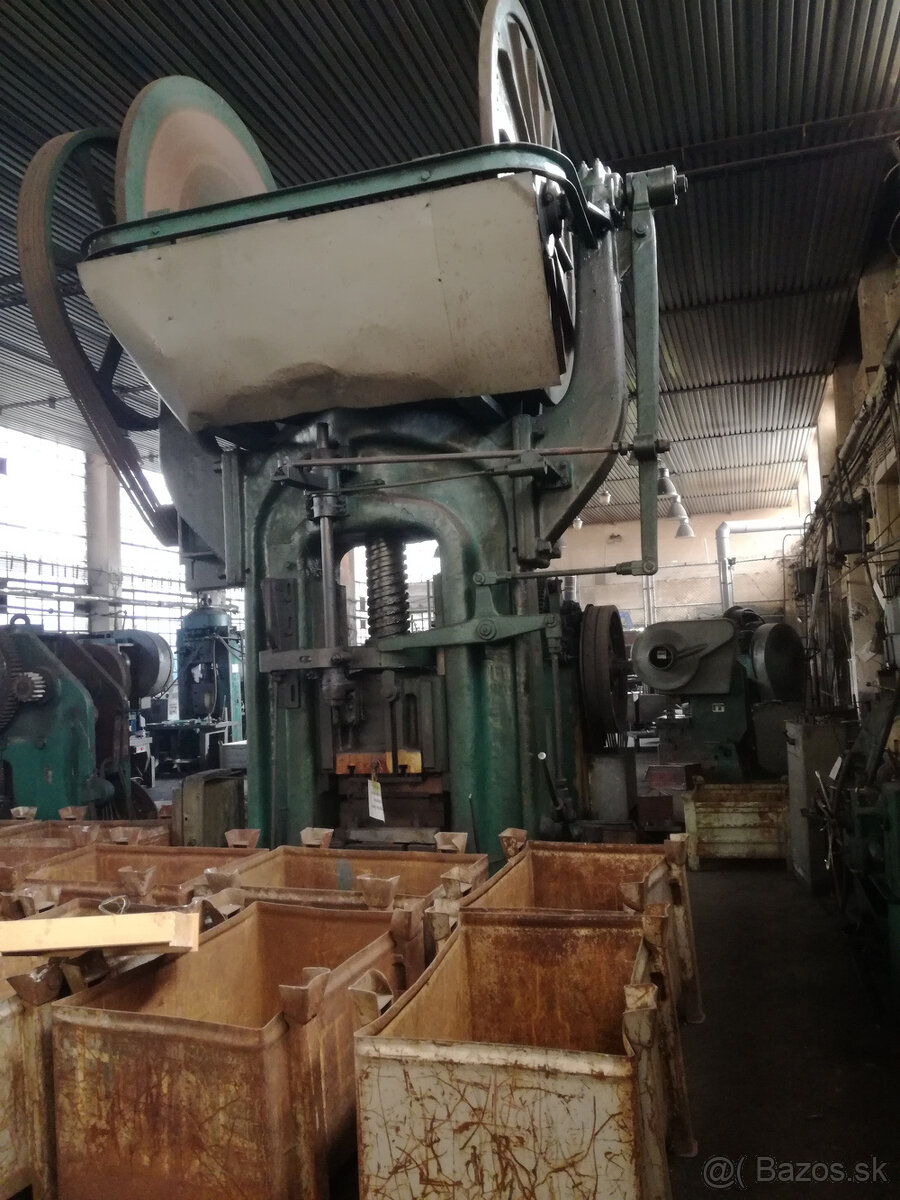 lis vretenovy, typ LF 450 - 850 - 3