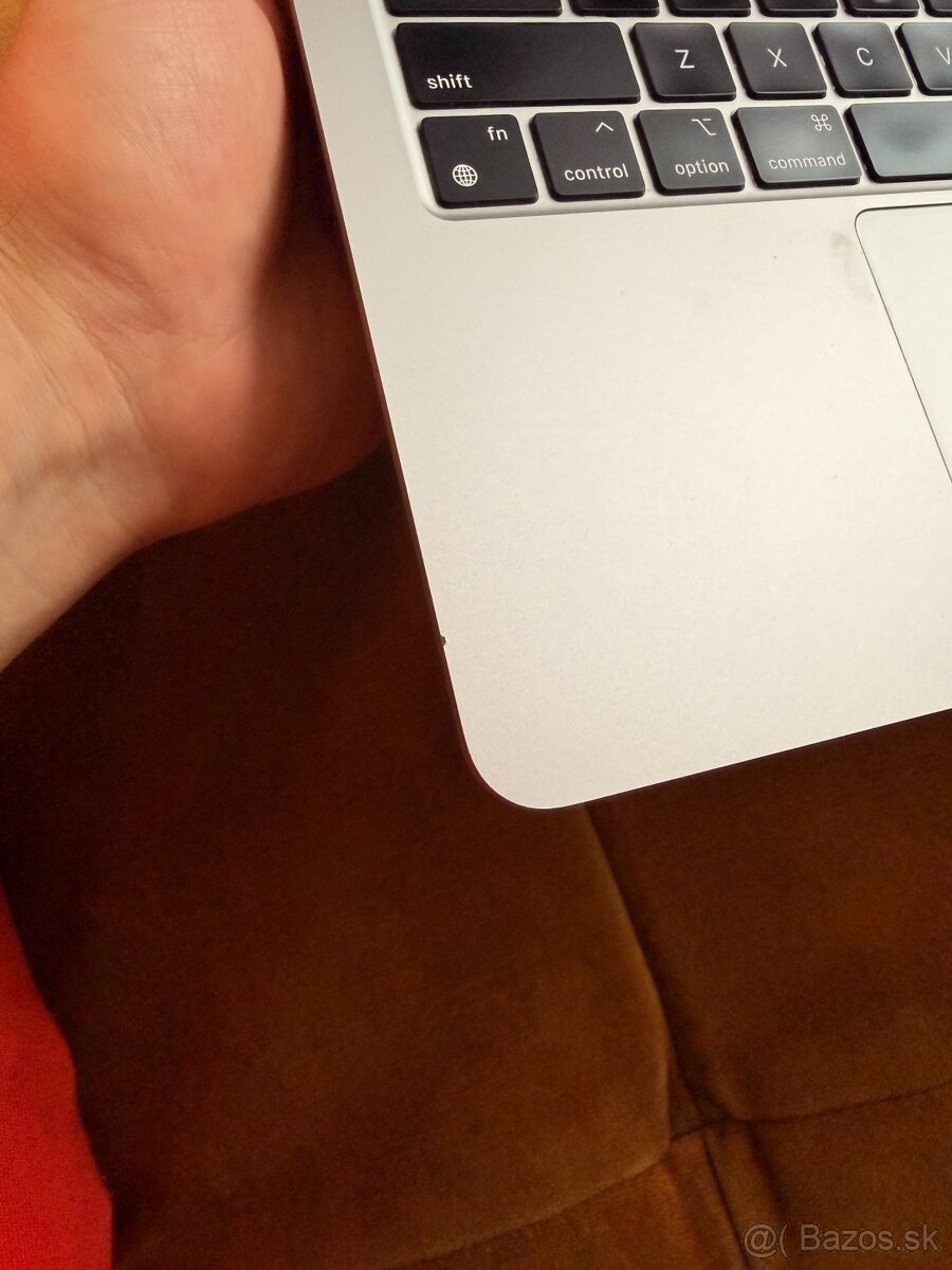 Predám MacBook Air M2 (2022) – Silver – Dobrá cena - 3