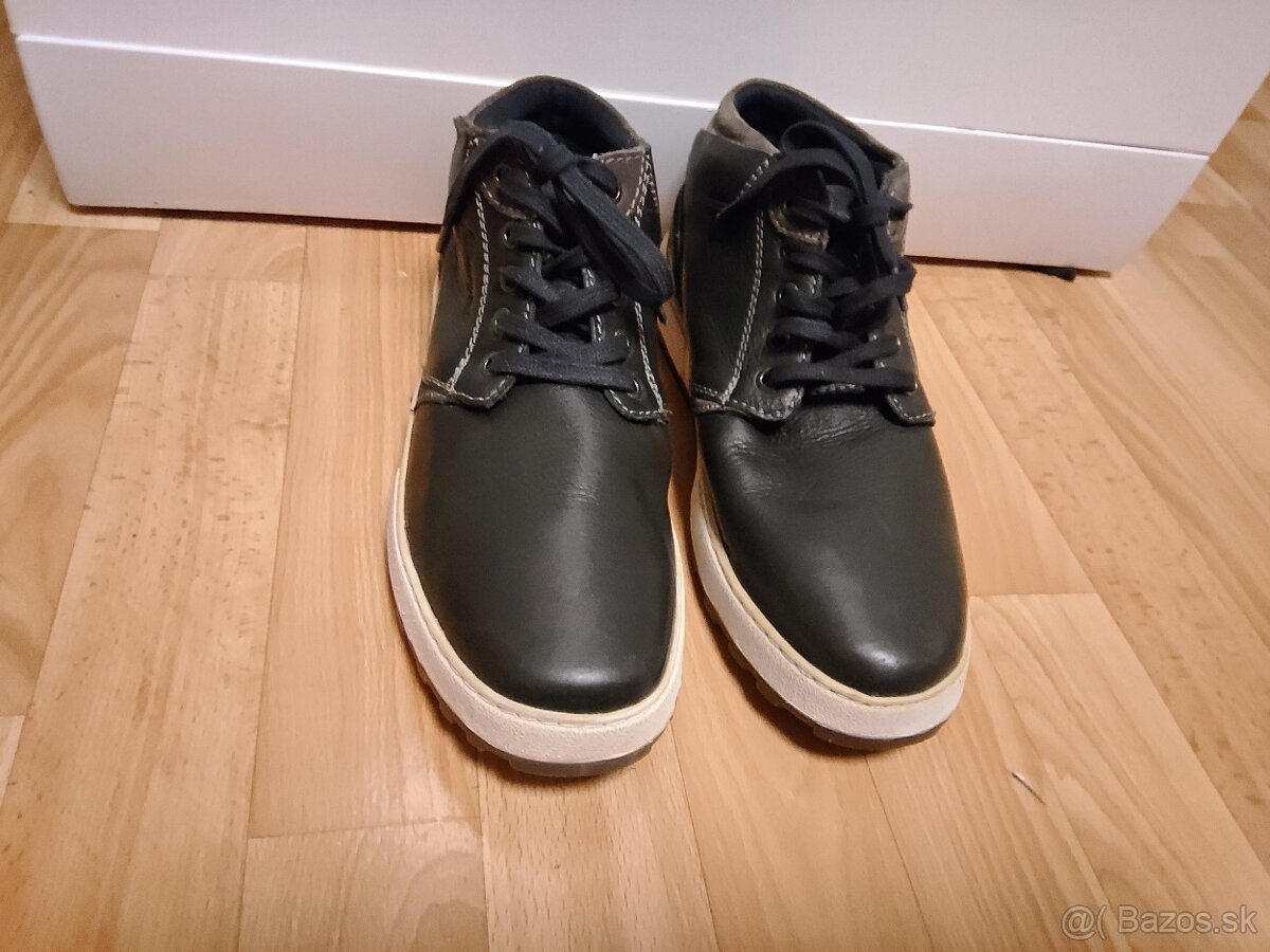 Predám nenosené Nove kožené Botasky zn.WRANGLER č.43 - 30 € - 3