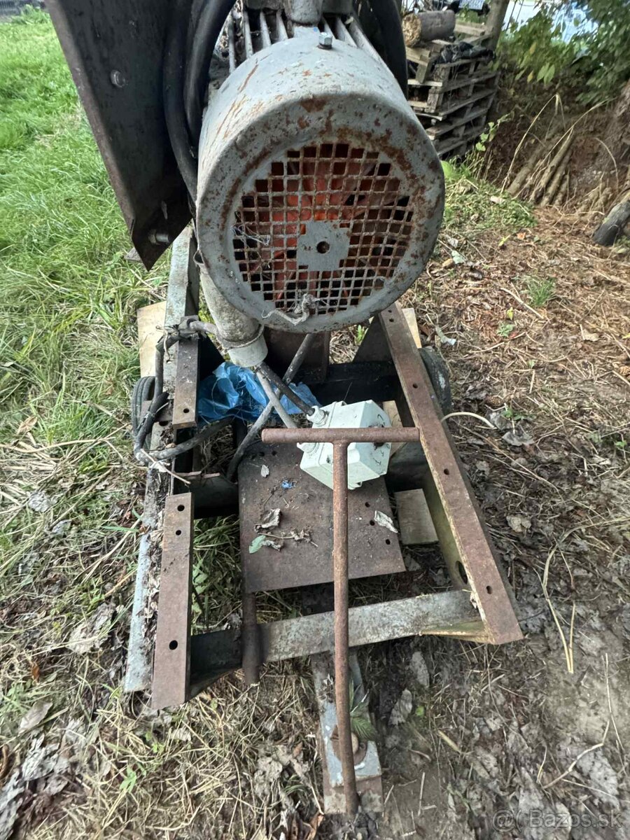 Kužeľová štiepačka dreca - 3