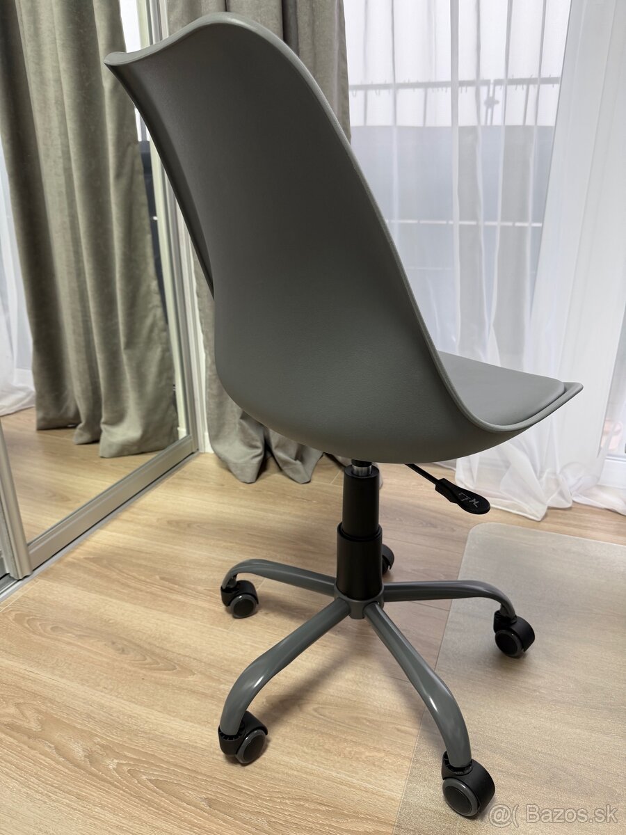 Kancelárska stolička - 3