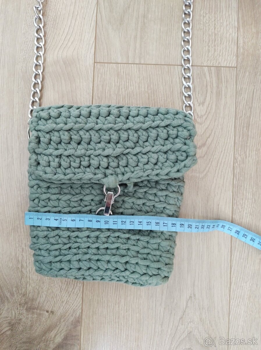 Malá háčkovaná hand mede kabelka - 3