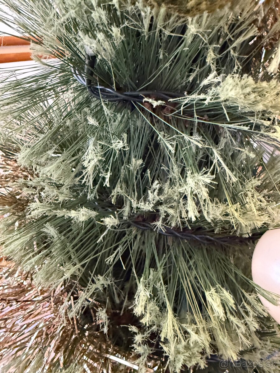 Vianočný umelý kuželový stromček - 3