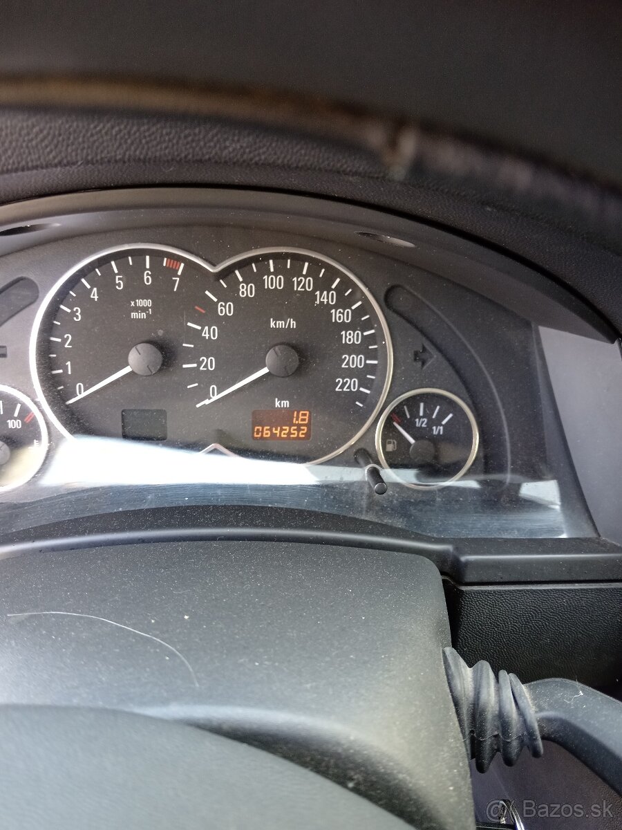 Meriva 1,6 benzín-automat - 3