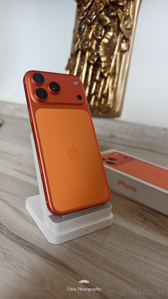 Iphone 17 Pro max Orange - 3
