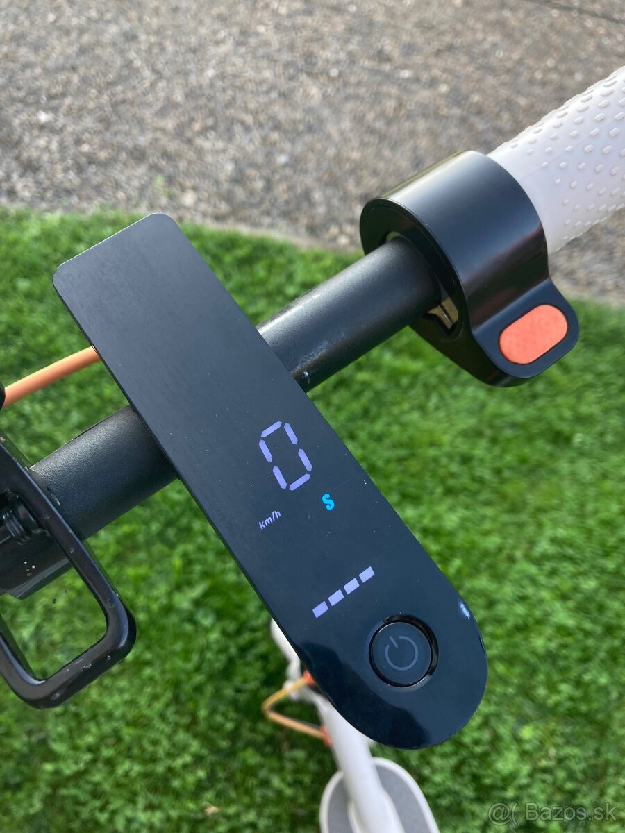 Xiaomi scooter 3 EU 🟧⬜️ - 3
